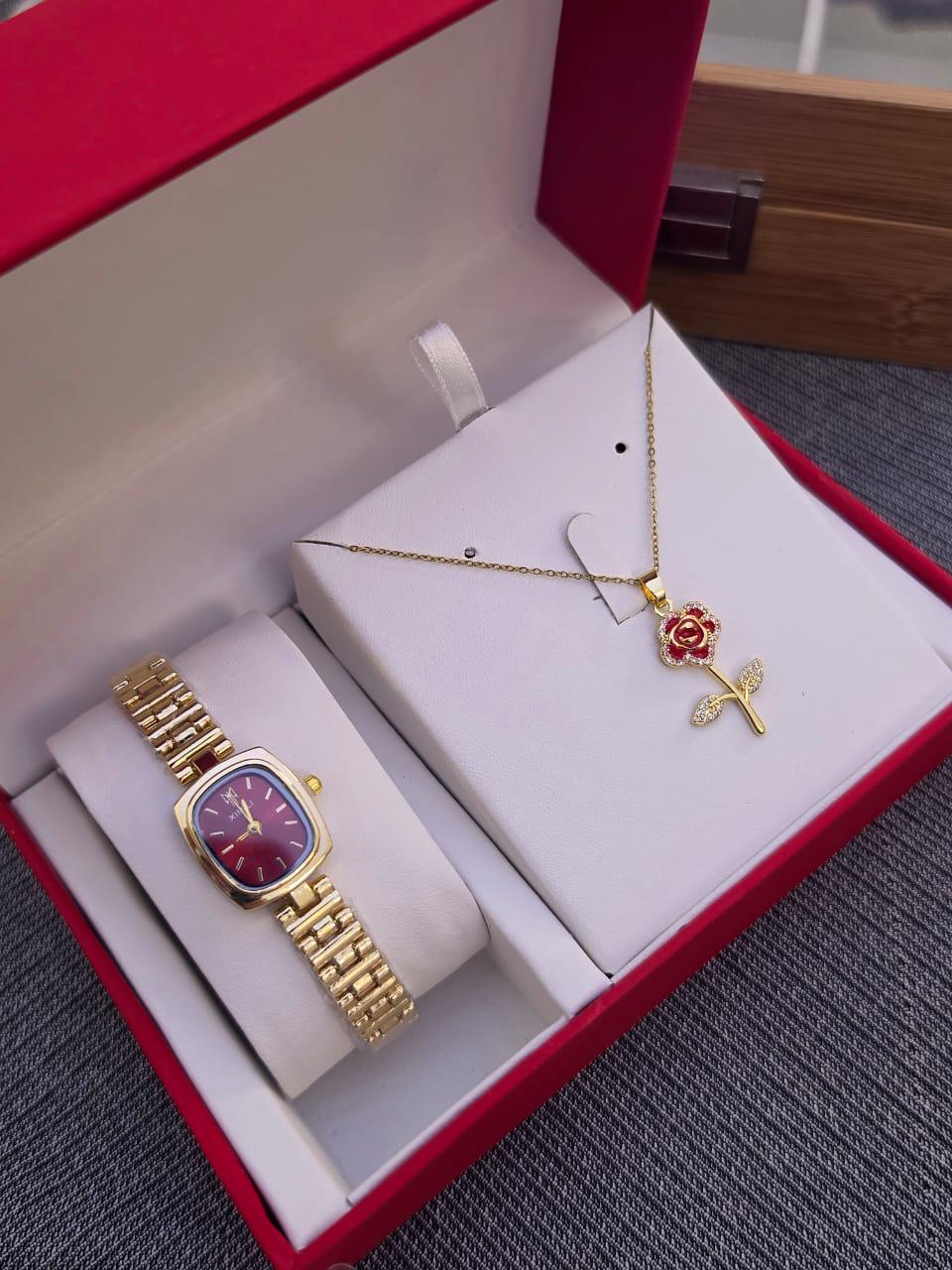 Duo montre dorée cadran violet et collier pendentif rose _ Darb Shop